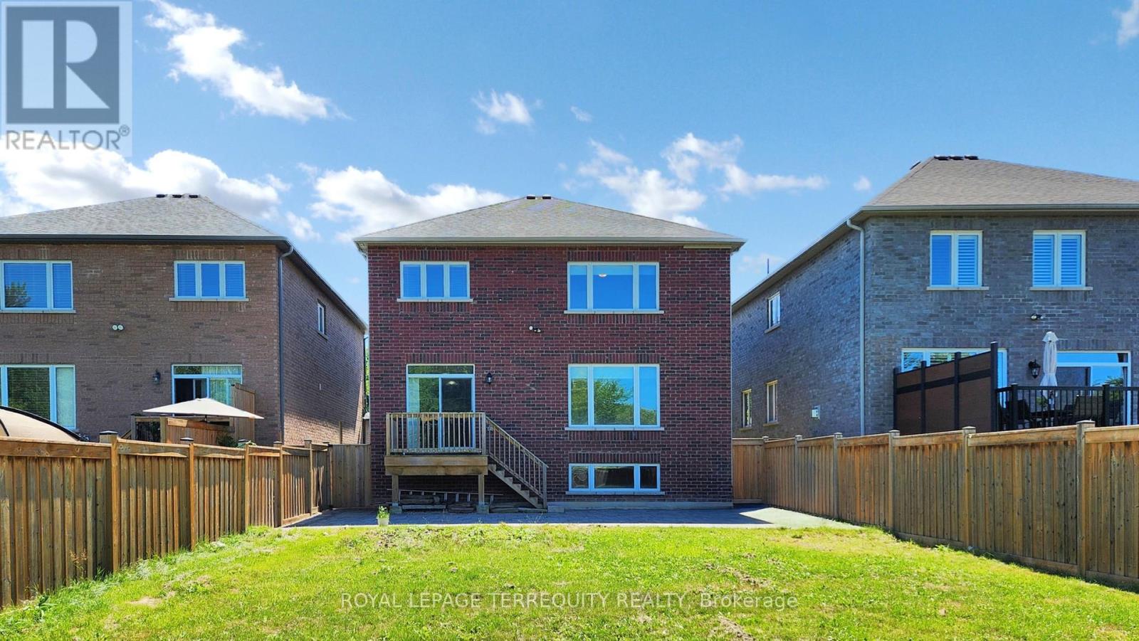 28 Richmond Park Drive Property Photo 46