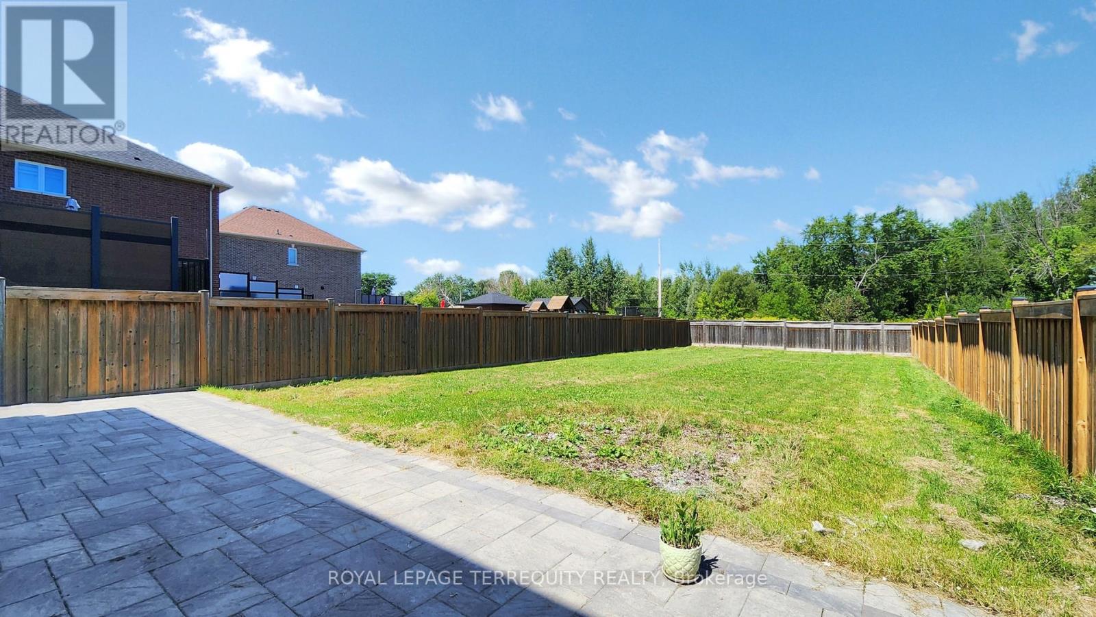 28 Richmond Park Drive Property Photo 48
