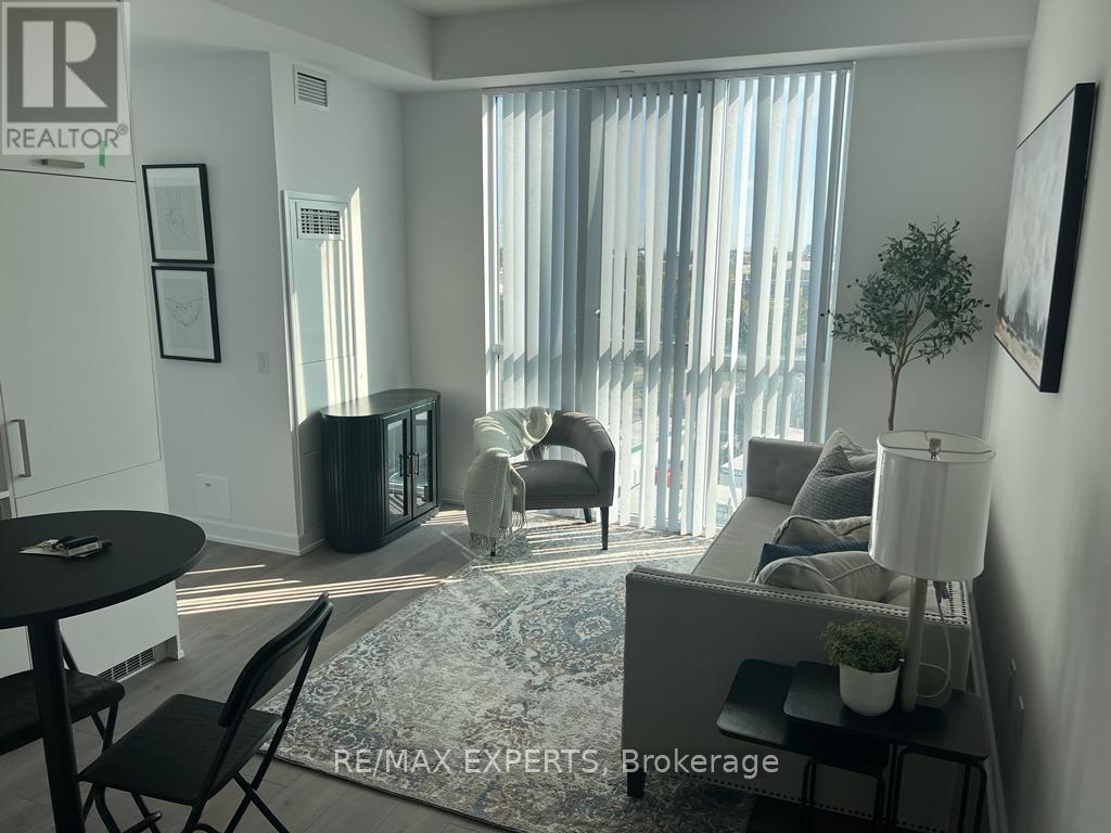 509 - 60 HONEY CRISP CRESCENT Property Photo 1