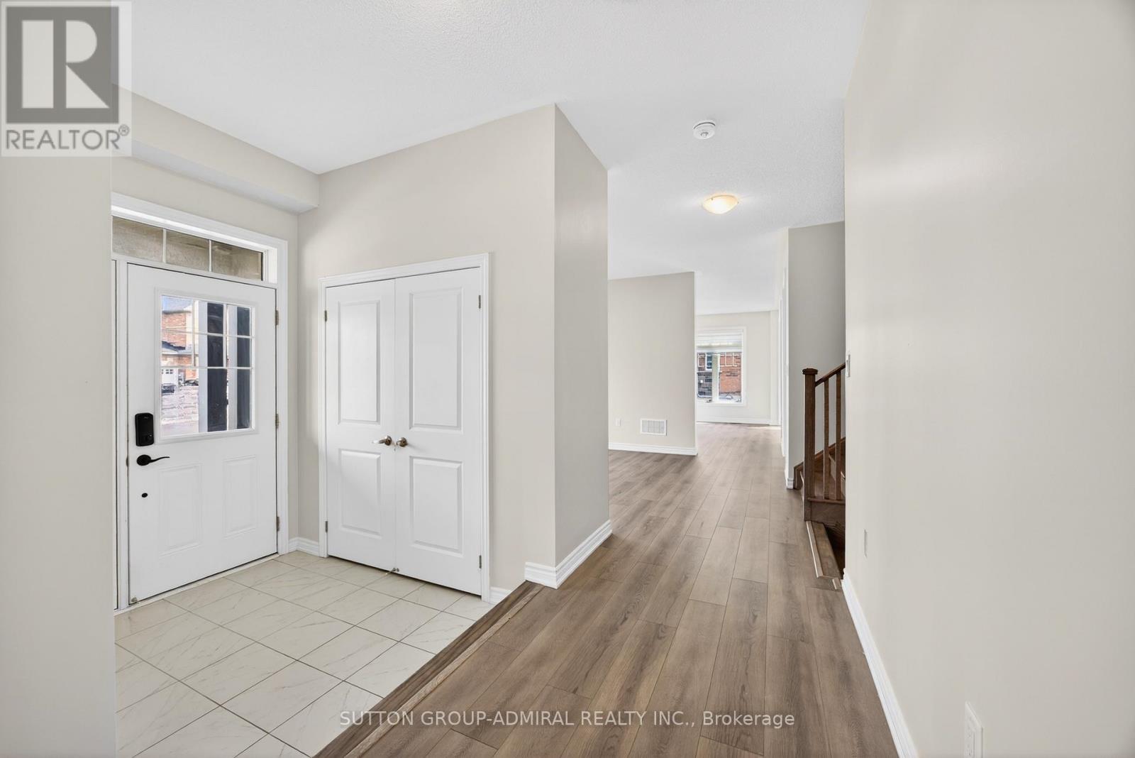 2237 Grainger Loop Property Photo 5