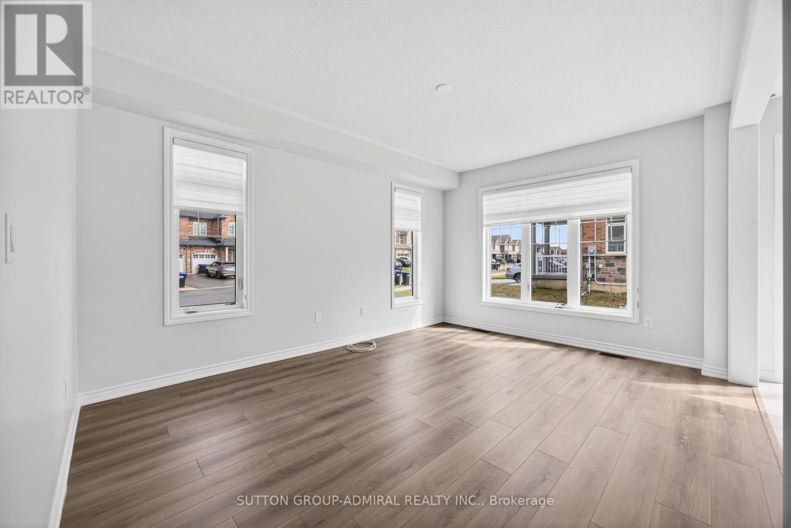 2237 Grainger Loop Property Photo 12
