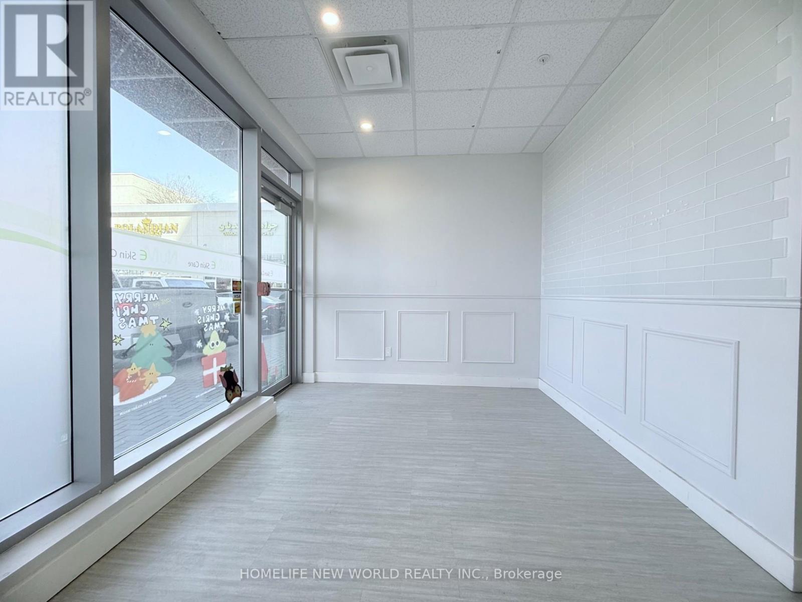 7 &108 &109 - 7181 Yonge Street Property Photo 6