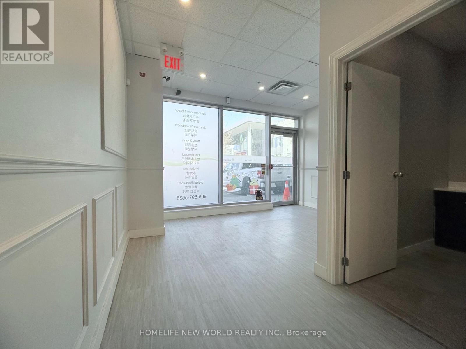 7 - 7181 Yonge Street Property Photo 6