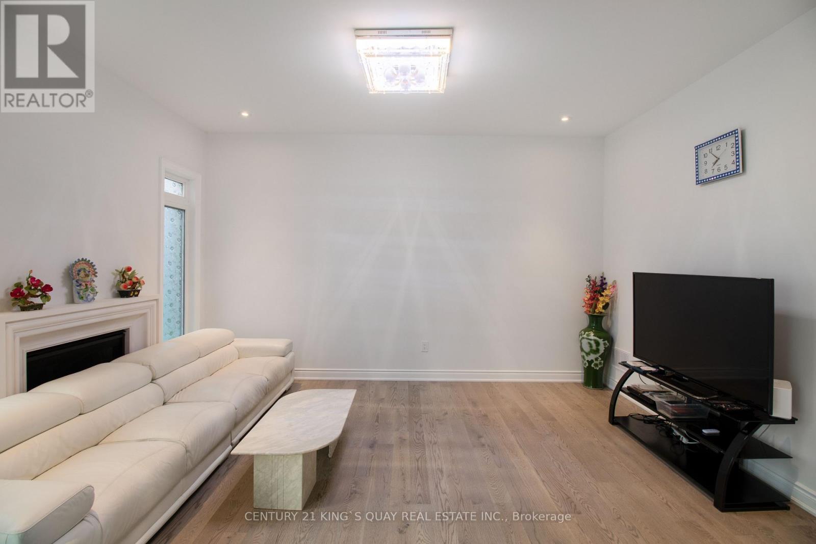 38 Tipp Drive Property Photo 16
