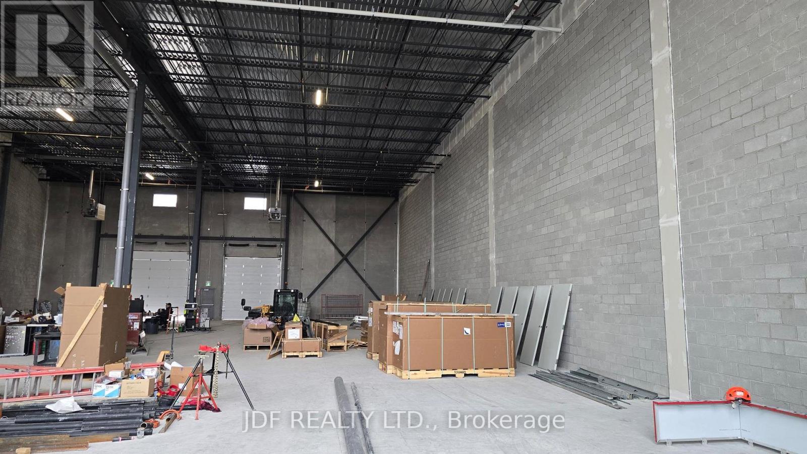 3 - 435 Cityview Boulevard Property Photo 13