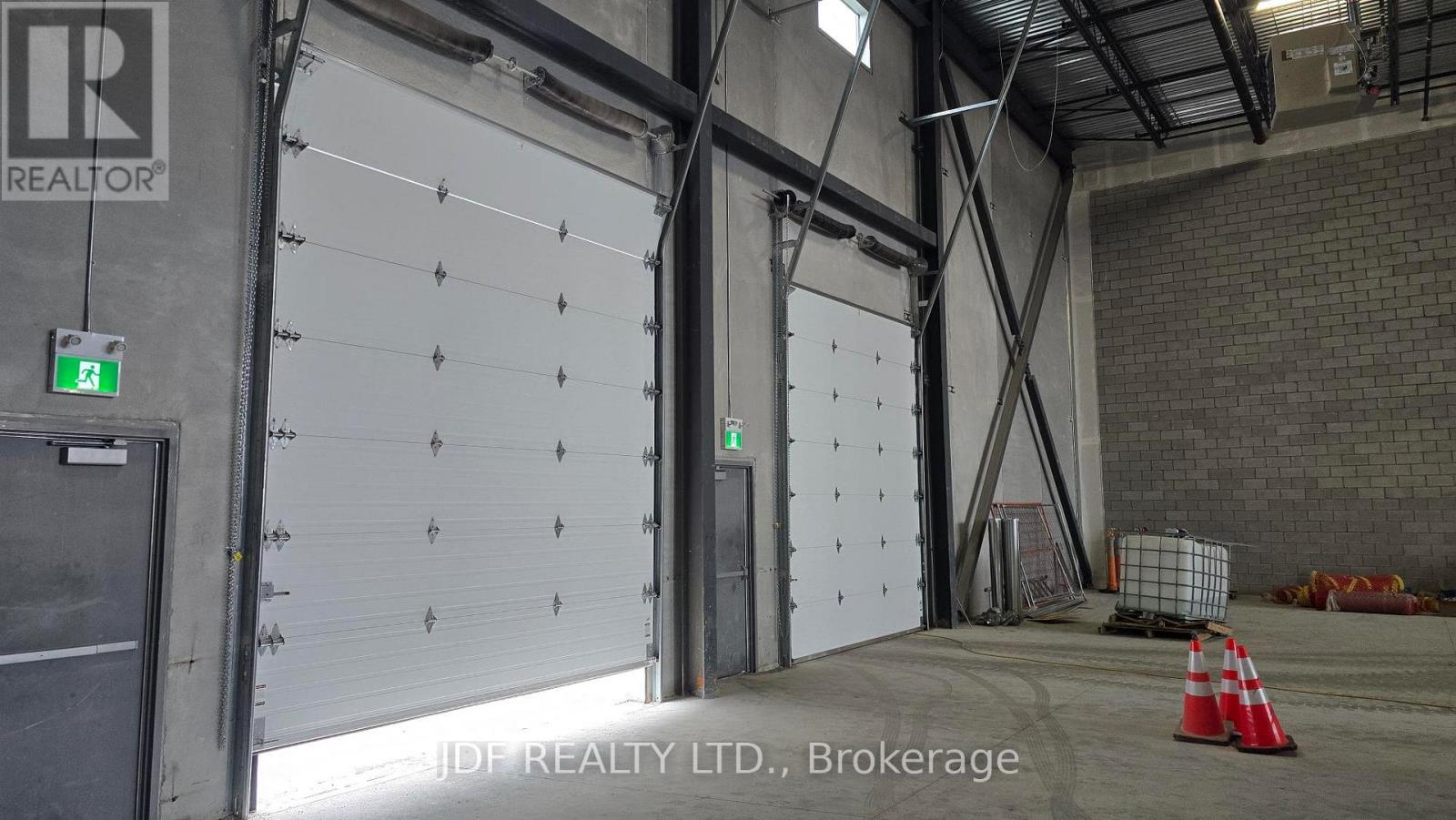 3 - 435 Cityview Boulevard Property Photo 18