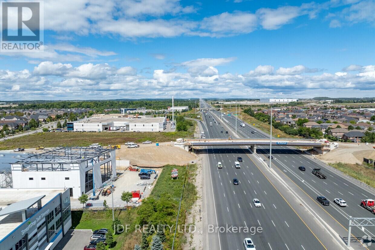 204 - 435 Cityview Boulevard Property Photo 2