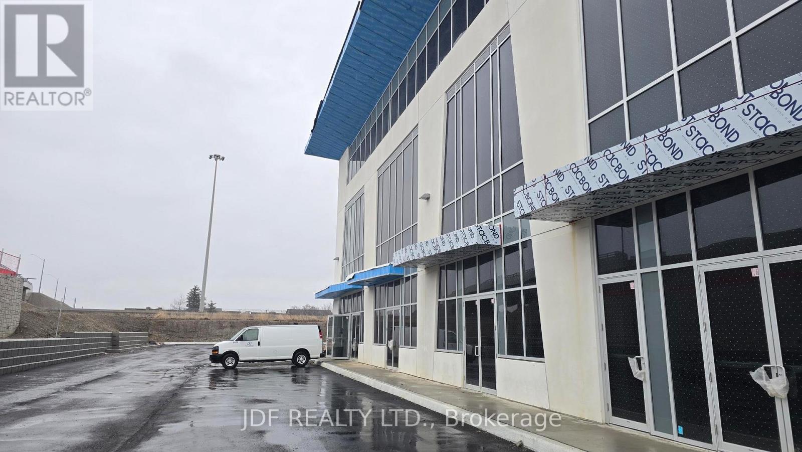 204 - 435 Cityview Boulevard Property Photo 9