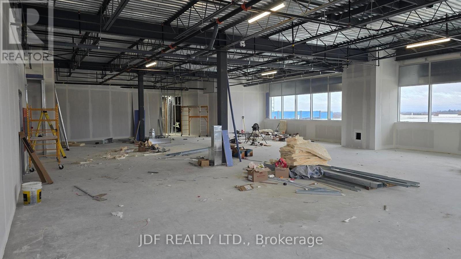 204 - 435 Cityview Boulevard Property Photo 14