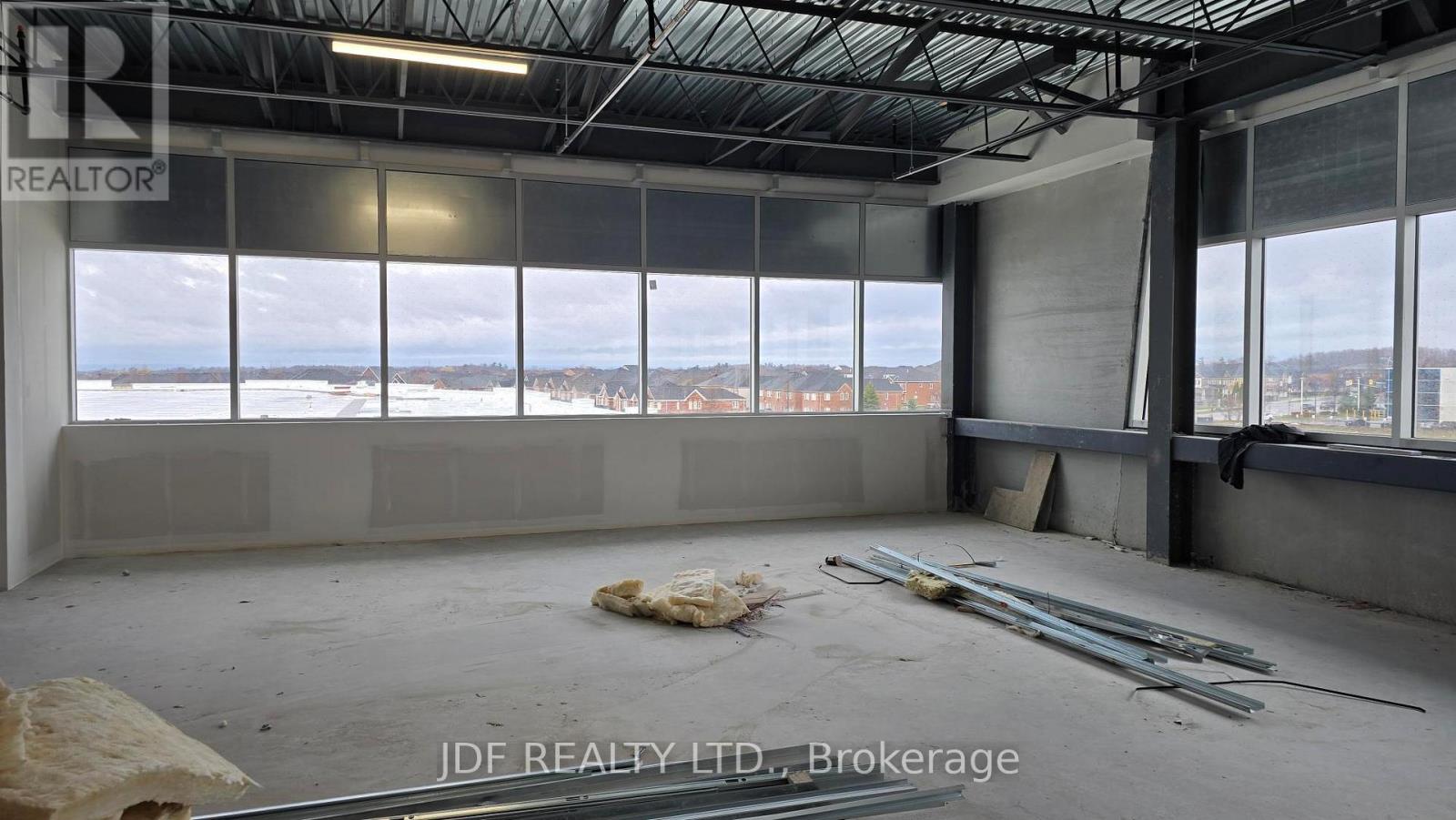 204 - 435 Cityview Boulevard Property Photo 15