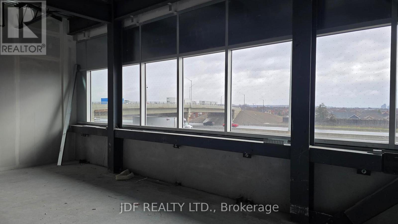 204 - 435 Cityview Boulevard Property Photo 18
