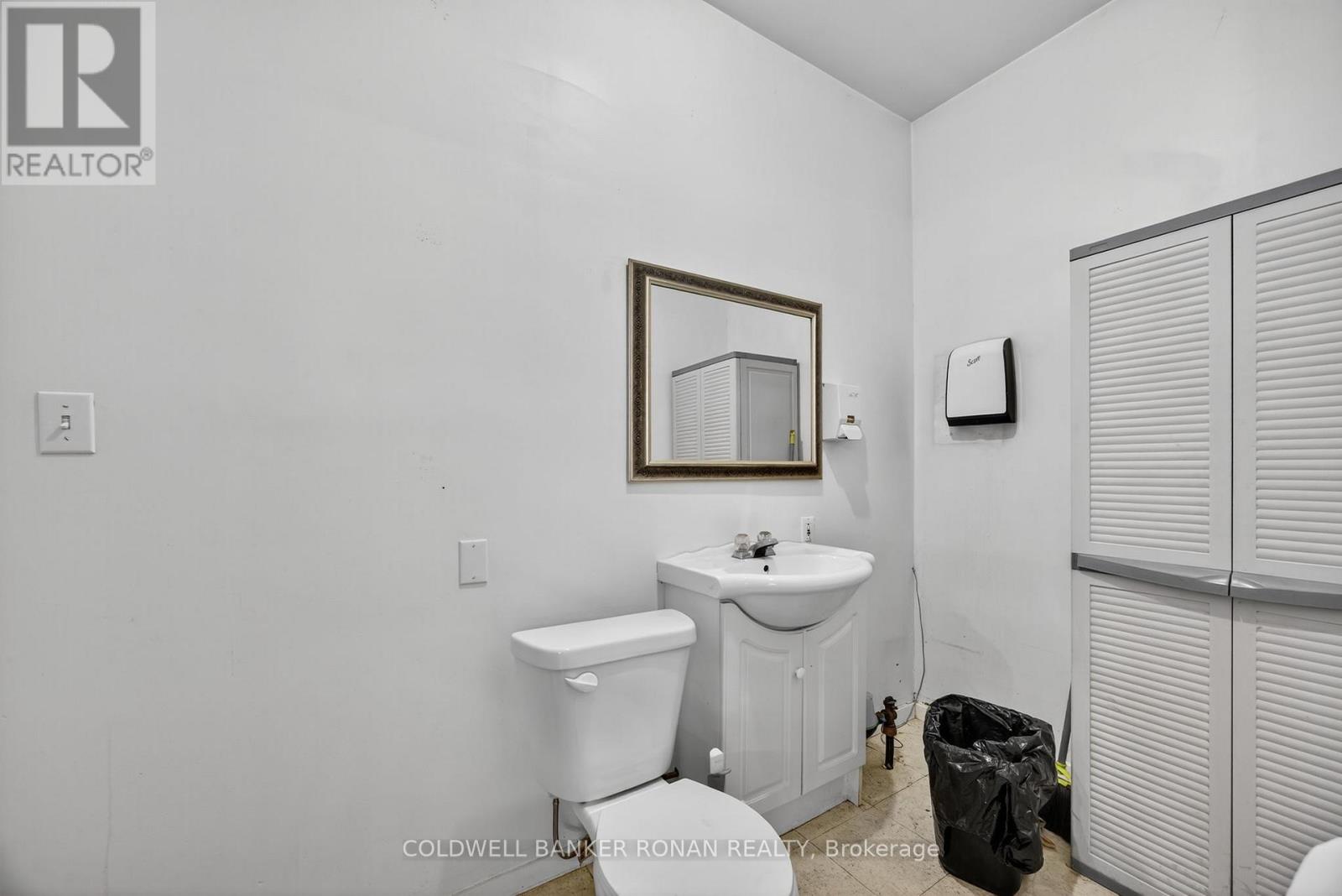 215 Mill Street Property Photo 7