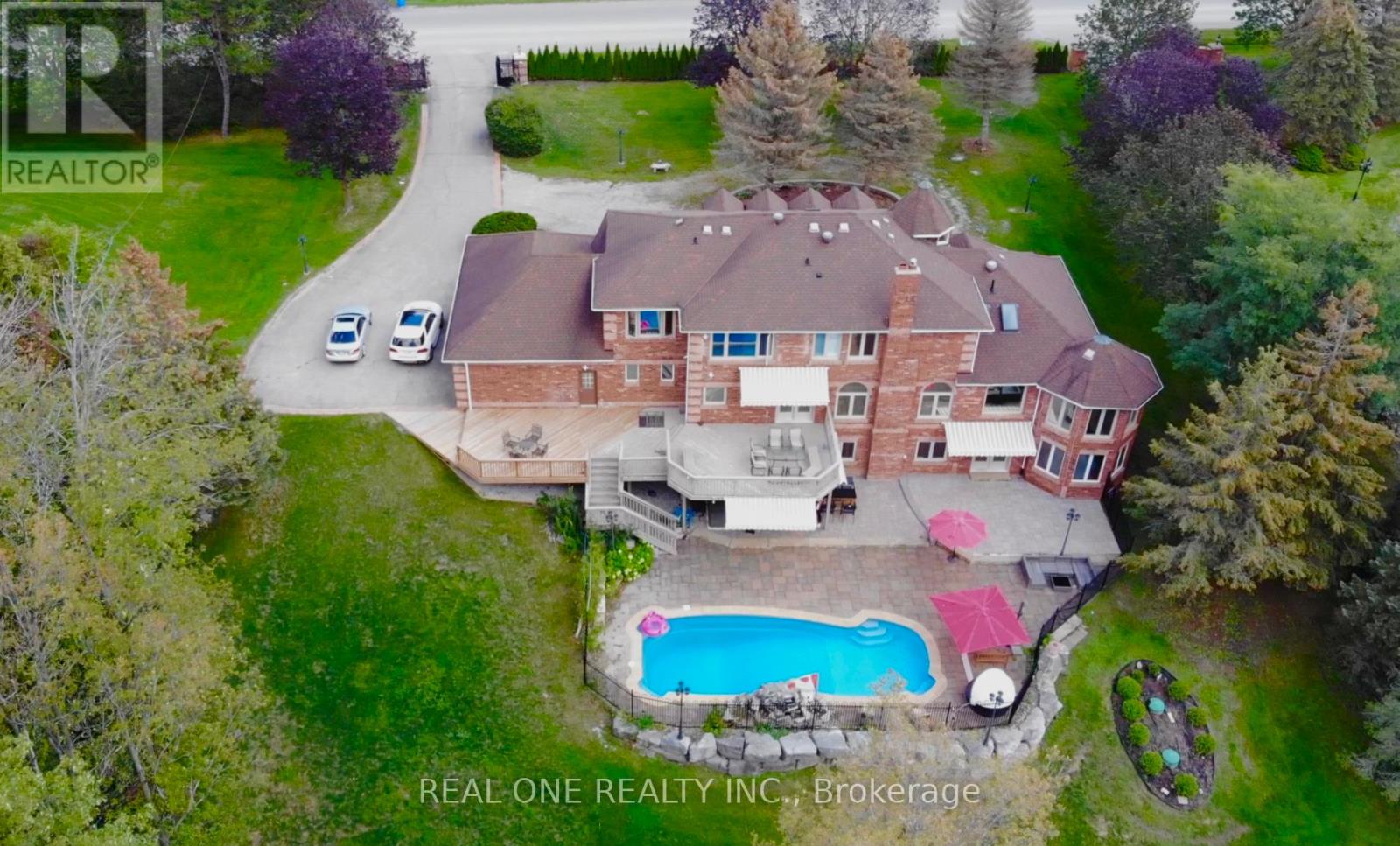 12 Jarvis Avenue Property Photo 4