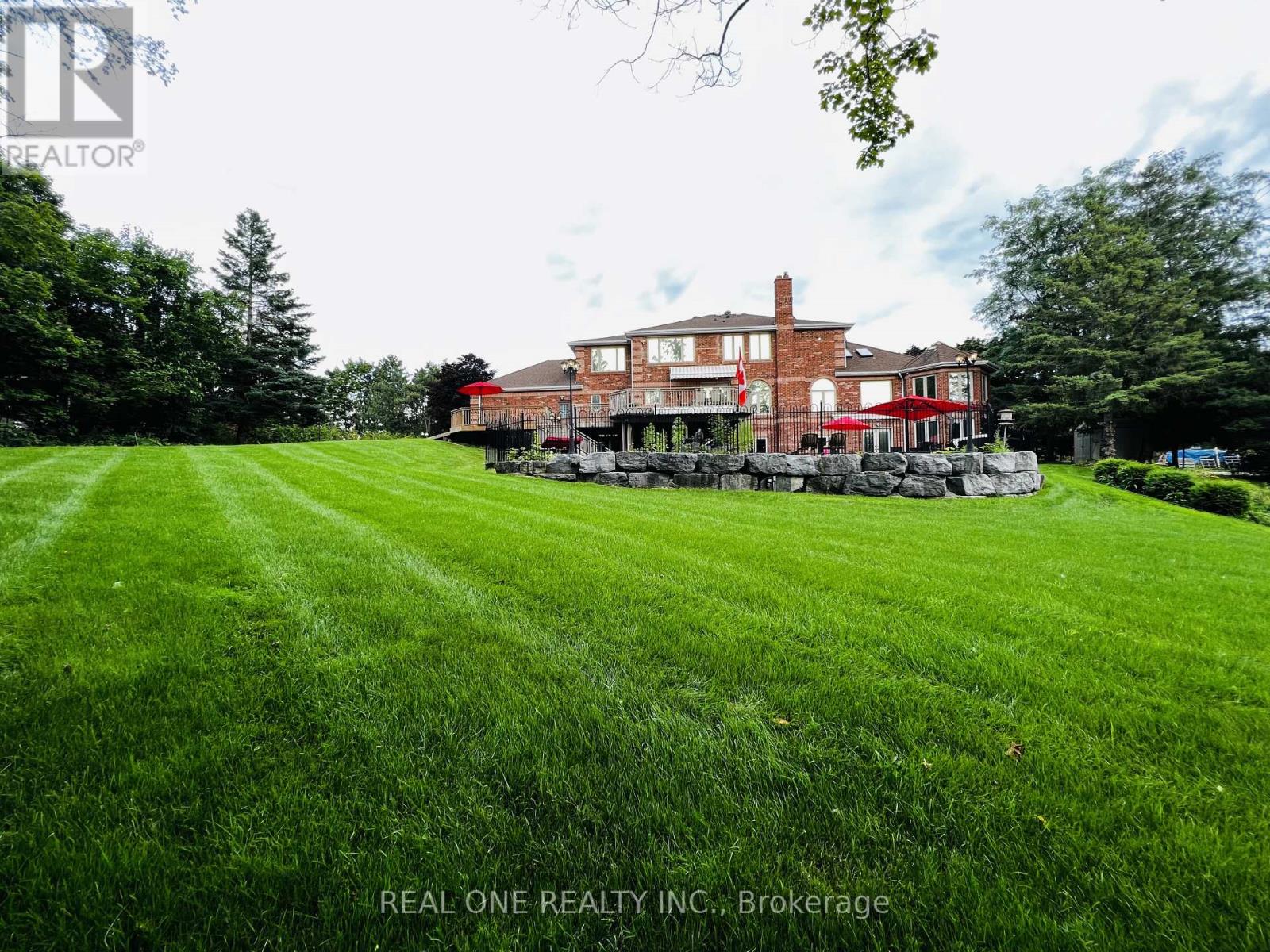 12 Jarvis Avenue Property Photo 5
