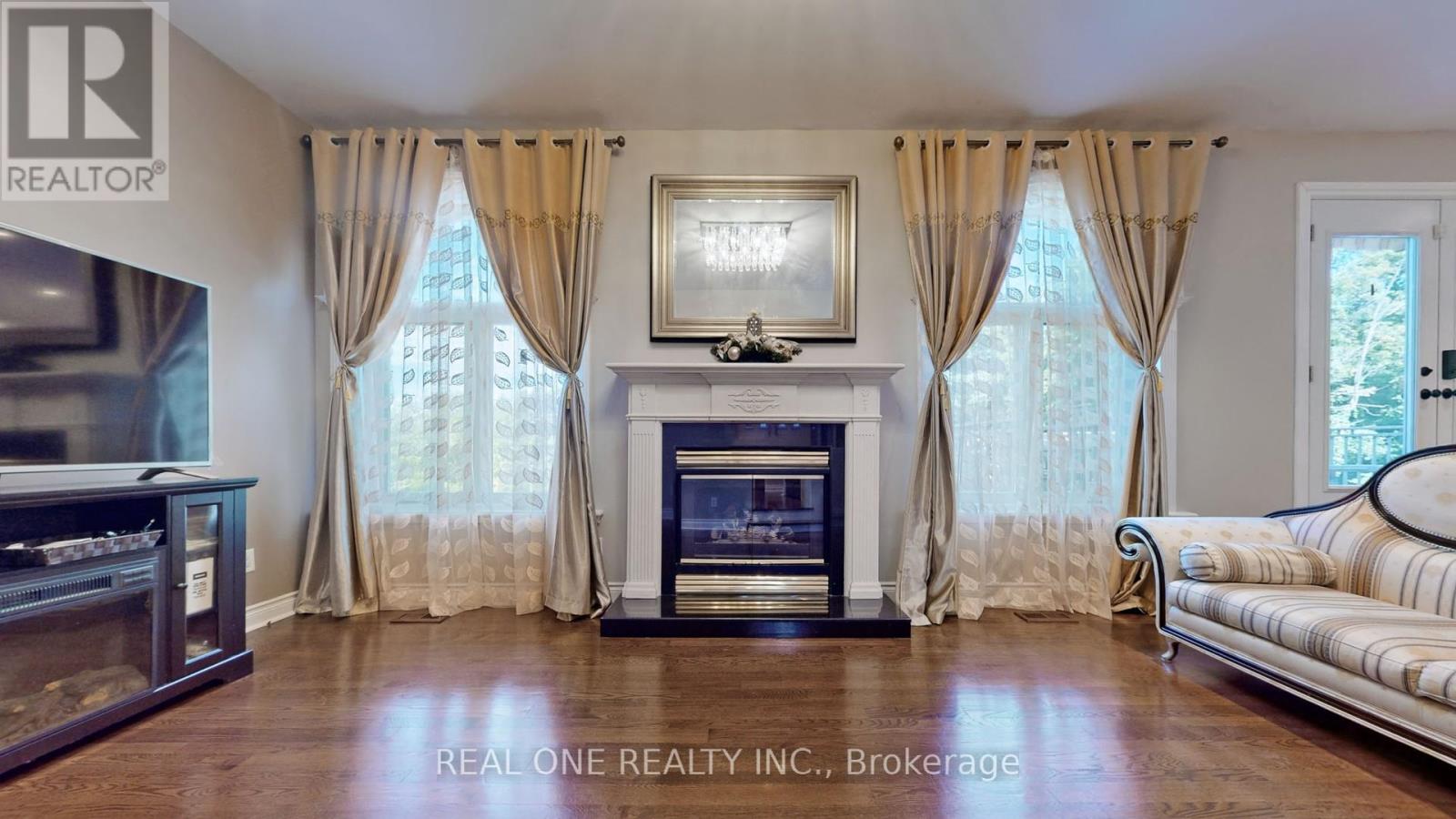 12 Jarvis Avenue Property Photo 12