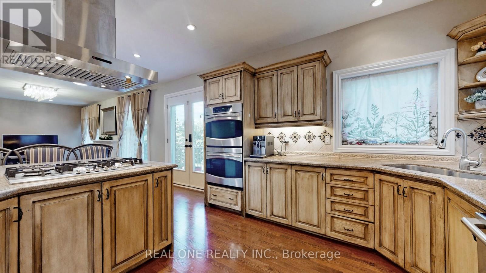 12 Jarvis Avenue Property Photo 14