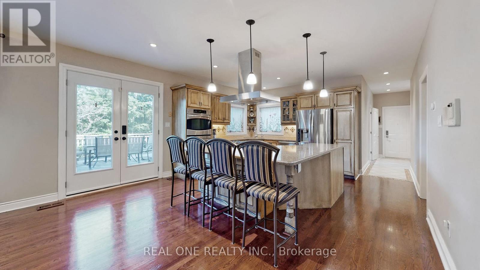 12 Jarvis Avenue Property Photo 15
