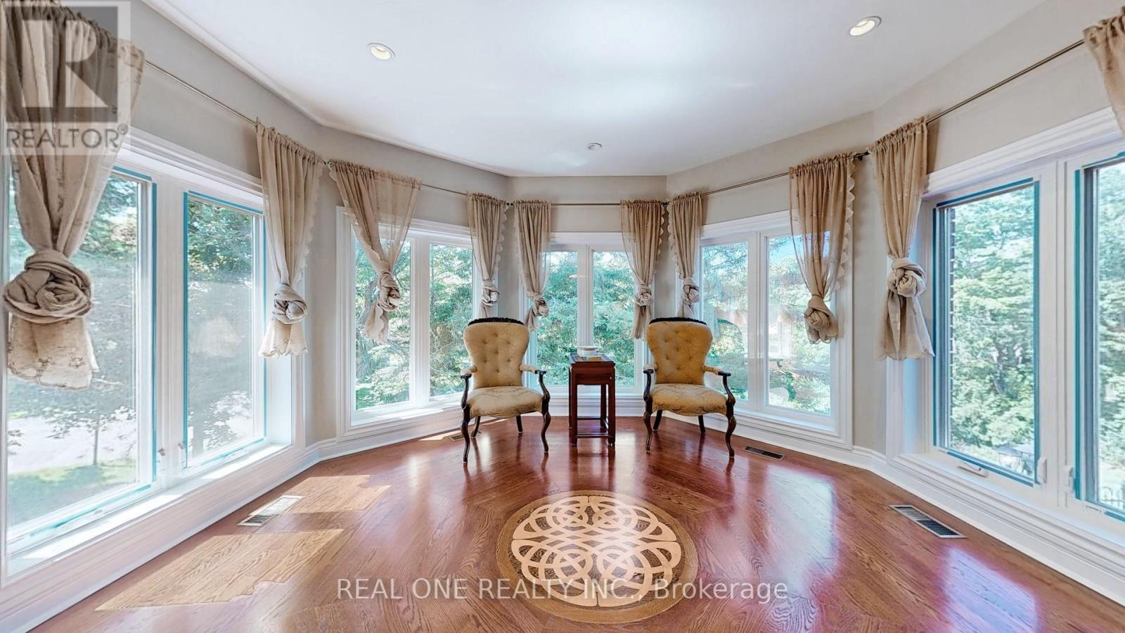 12 Jarvis Avenue Property Photo 21