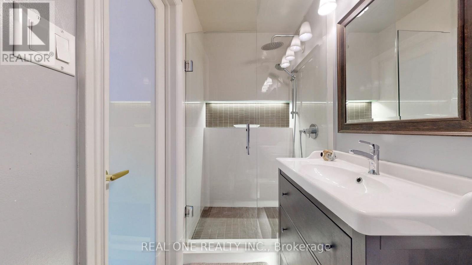 12 Jarvis Avenue Property Photo 25