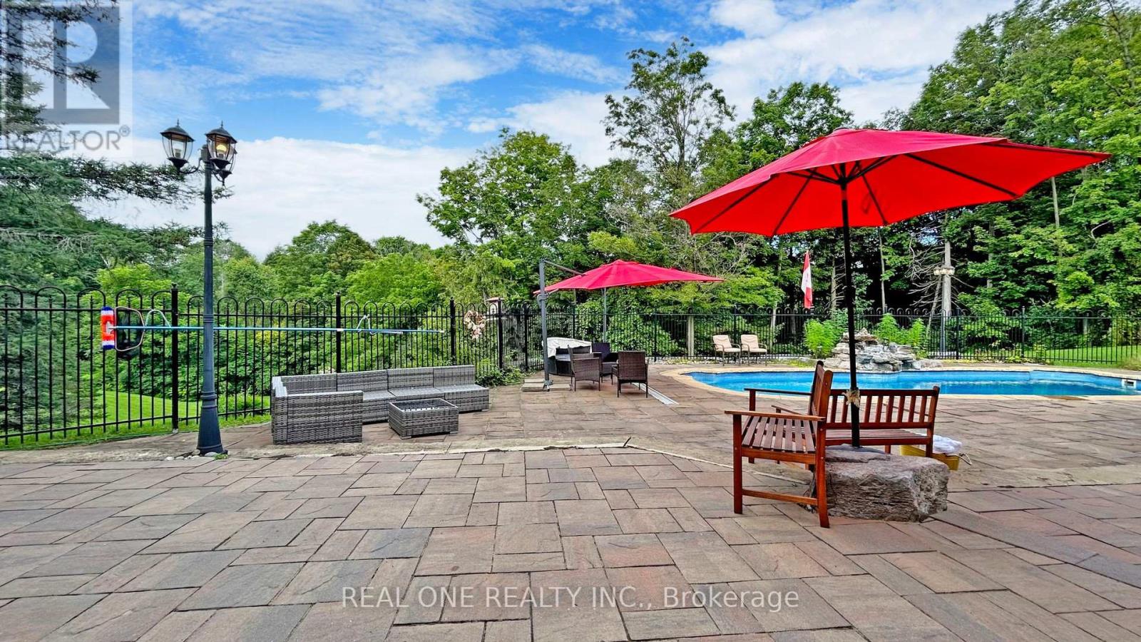 12 Jarvis Avenue Property Photo 35