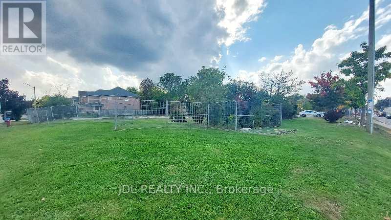 1061 Elgin Mills Road E Property Photo 3