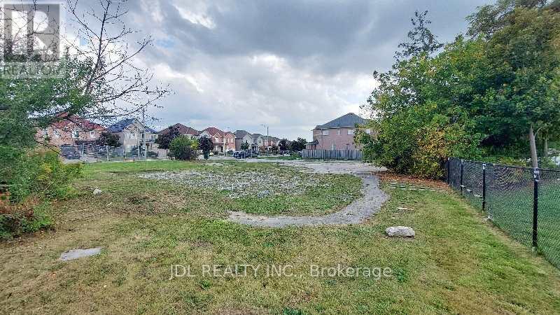 1061 Elgin Mills Road E Property Photo 5