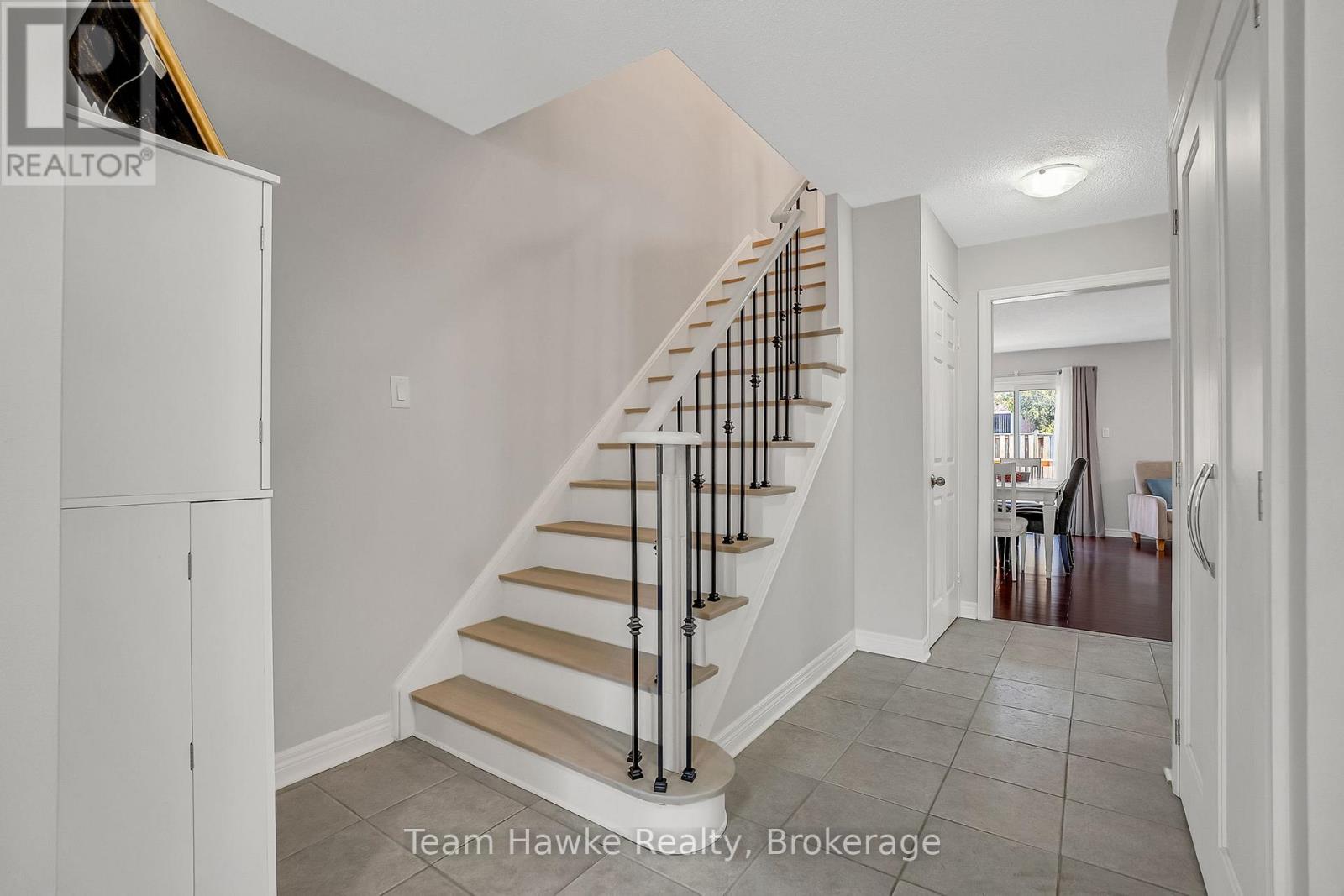 15 White Boulevard Property Photo 3
