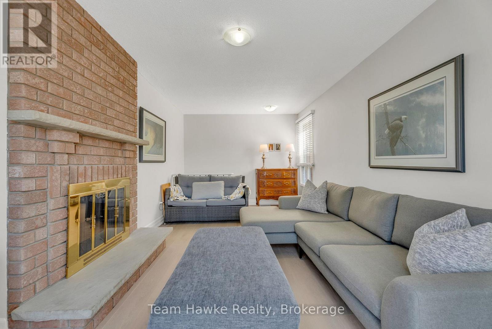 15 White Boulevard Property Photo 5