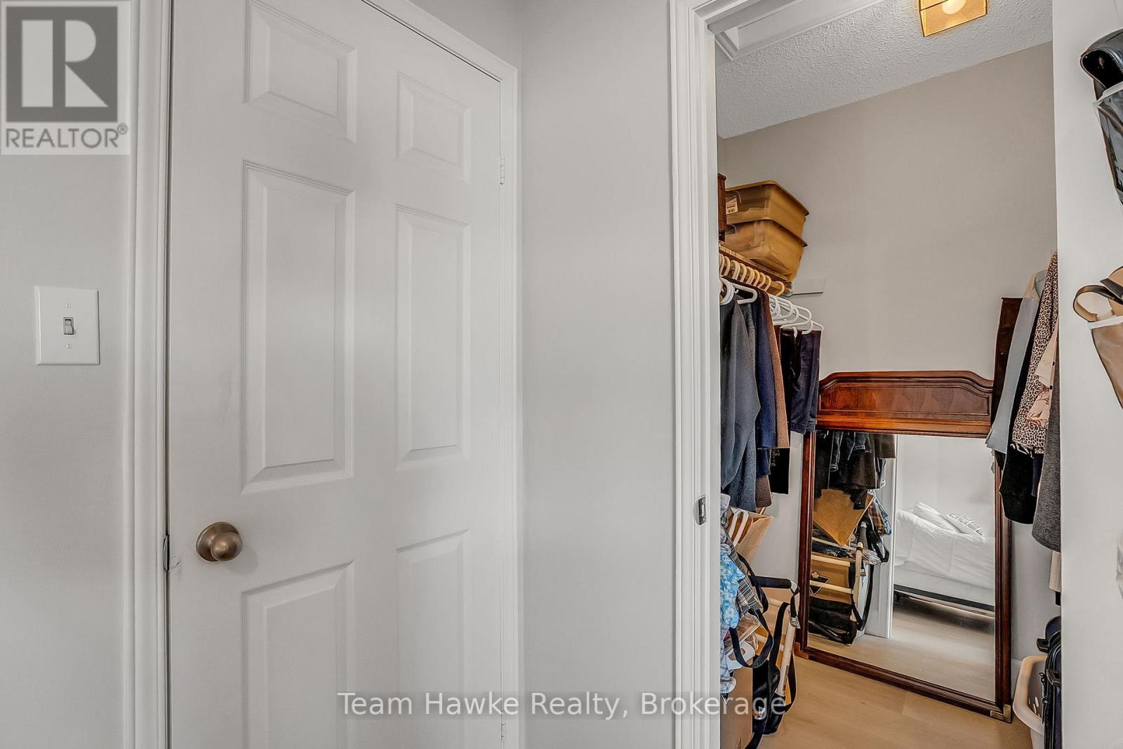 15 White Boulevard Property Photo 16