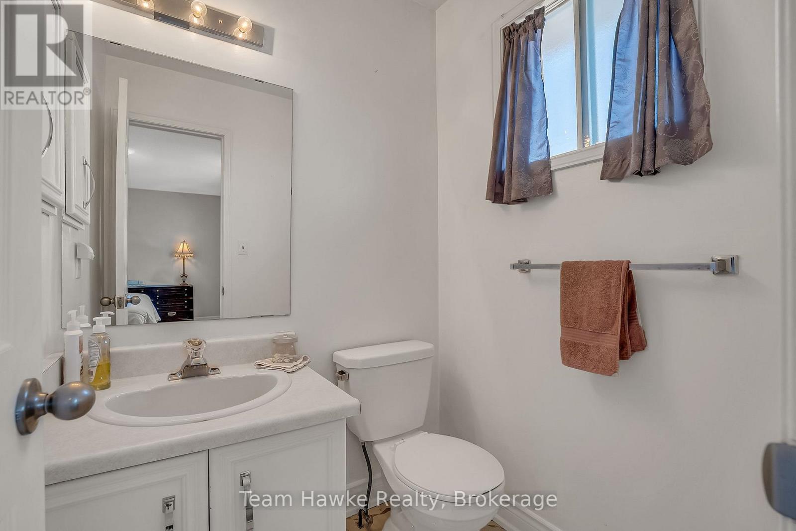 15 White Boulevard Property Photo 17