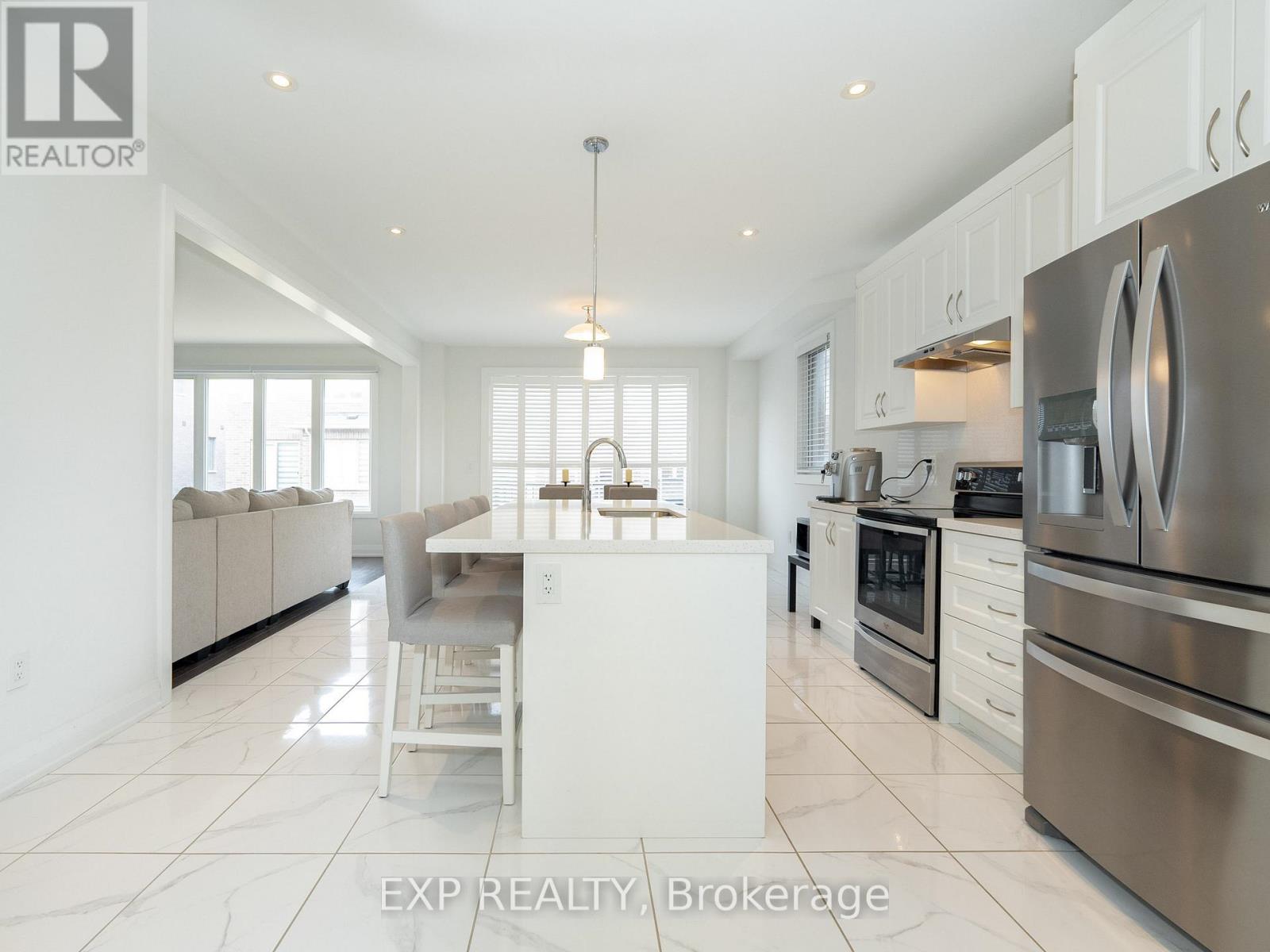 14 Longworth Avenue Property Photo 8
