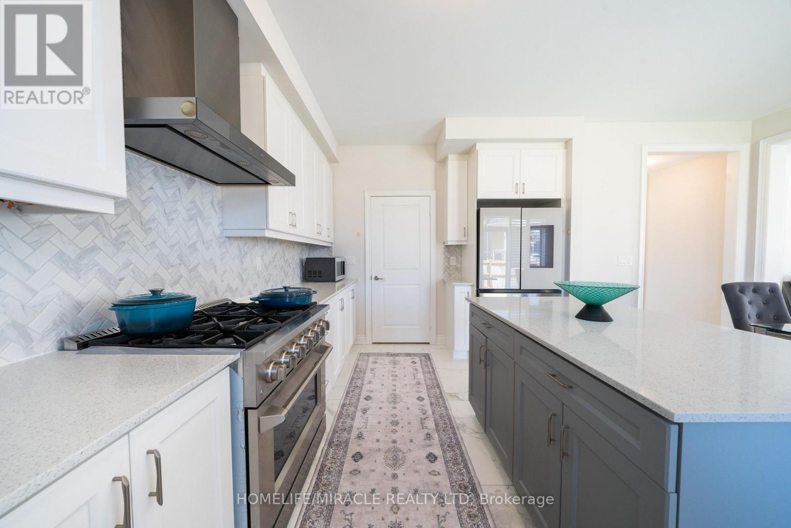1 Ainslie Hill Crescent Property Photo 20