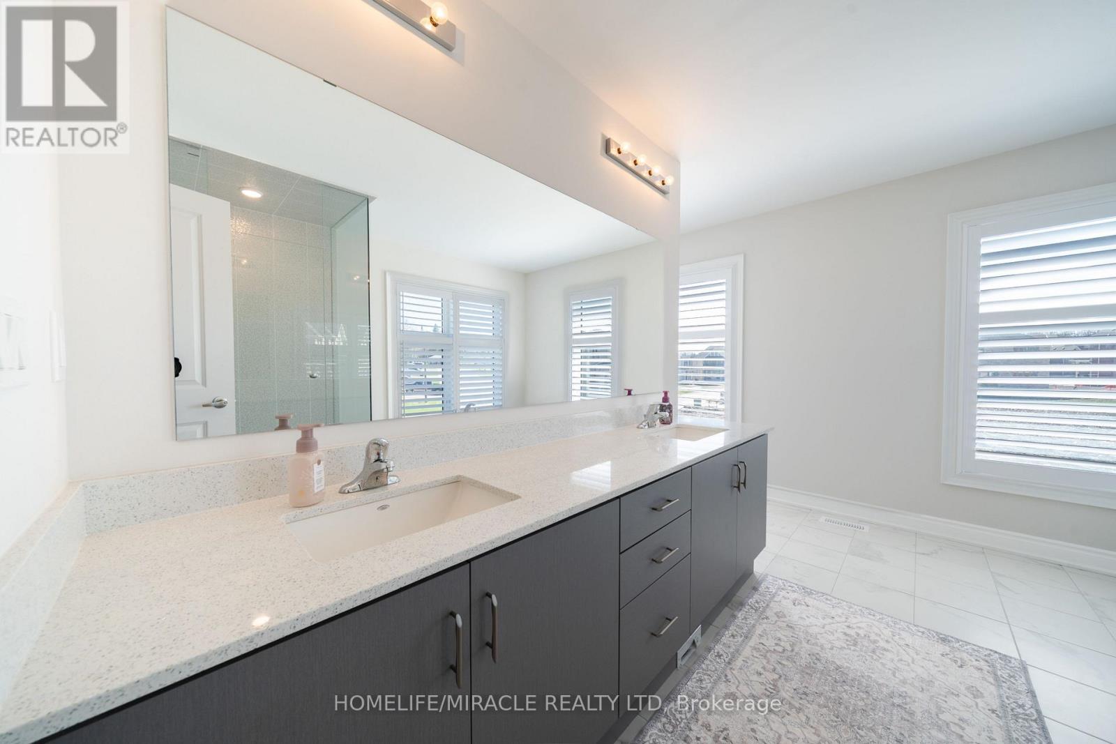 1 Ainslie Hill Crescent Property Photo 26