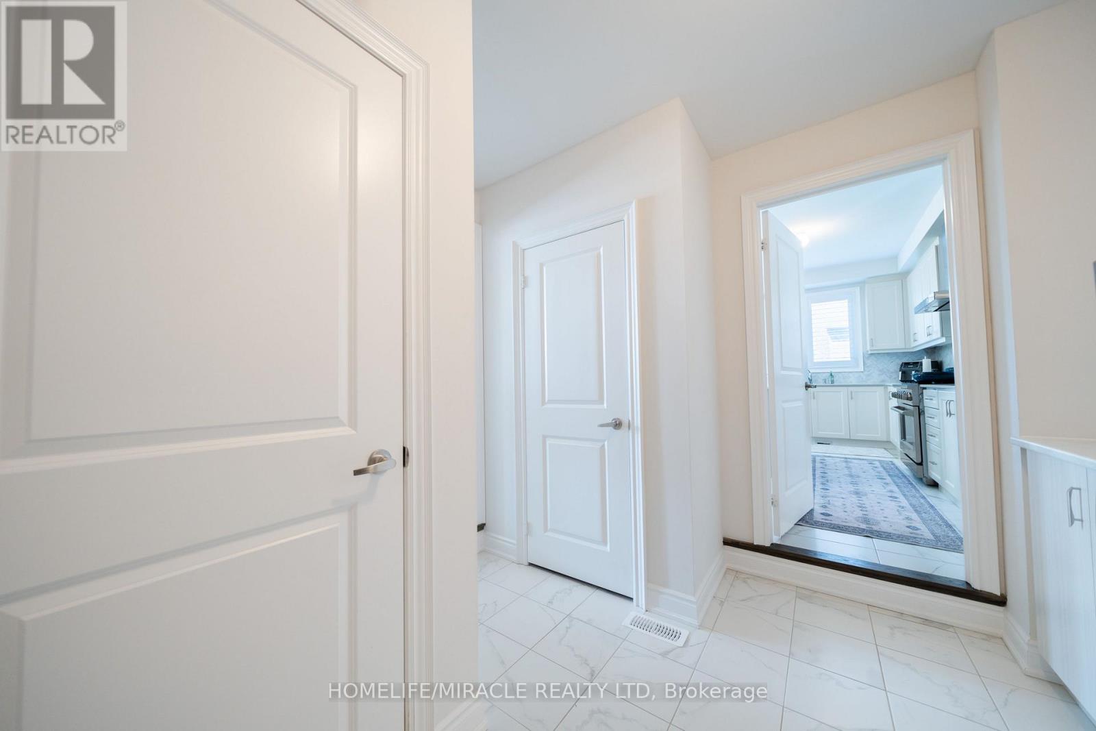 1 Ainslie Hill Crescent Property Photo 30