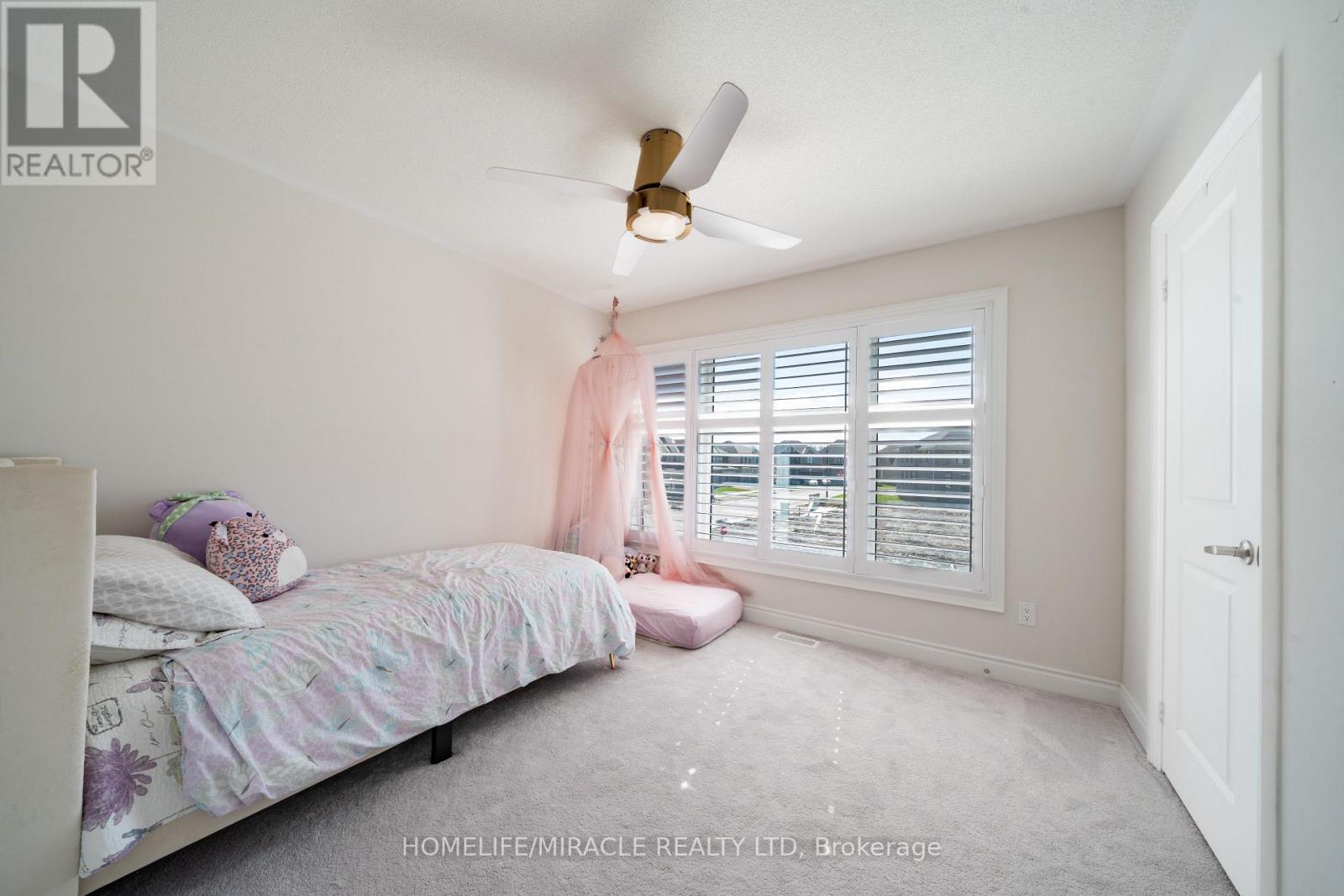1 Ainslie Hill Crescent Property Photo 39