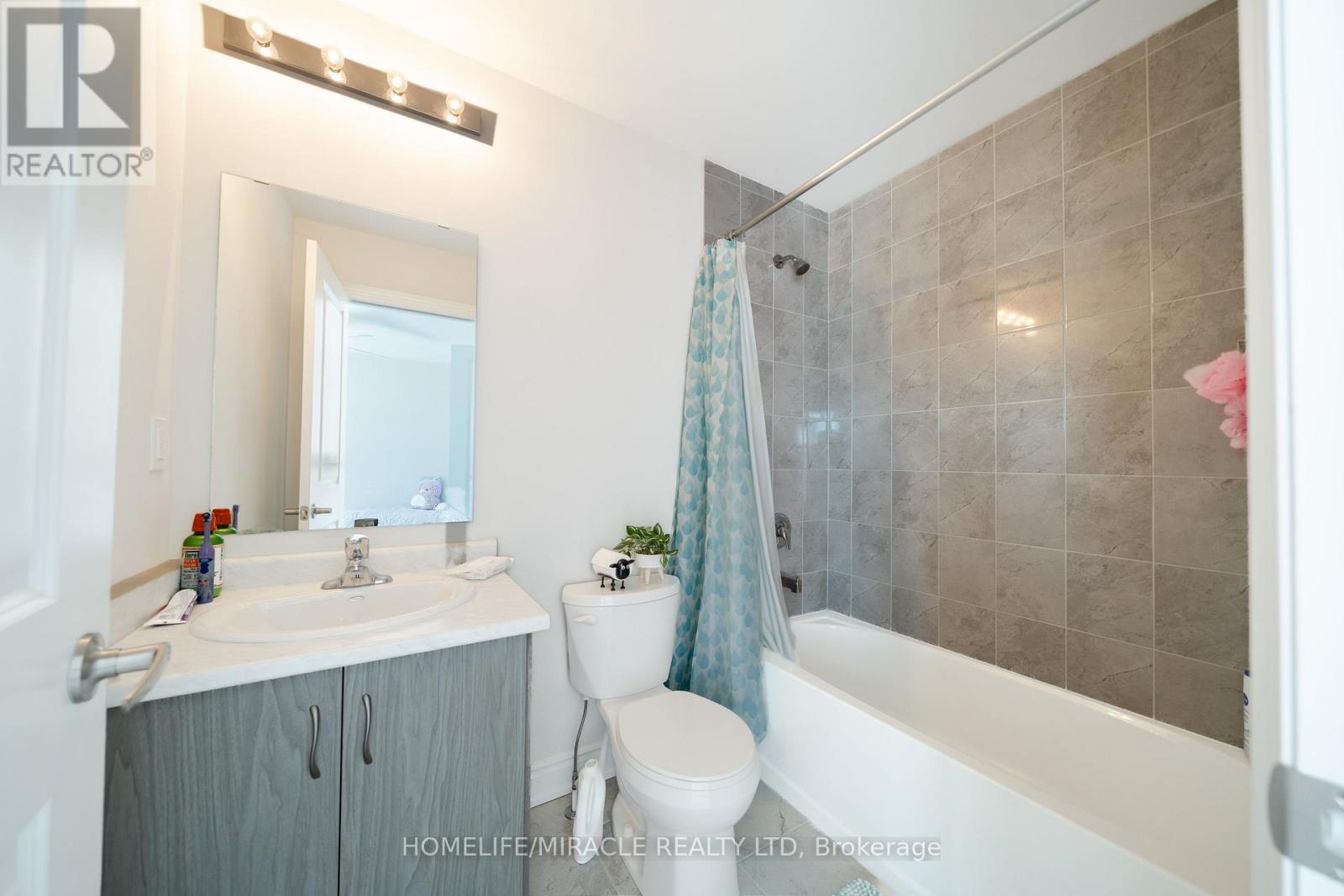 1 Ainslie Hill Crescent Property Photo 42