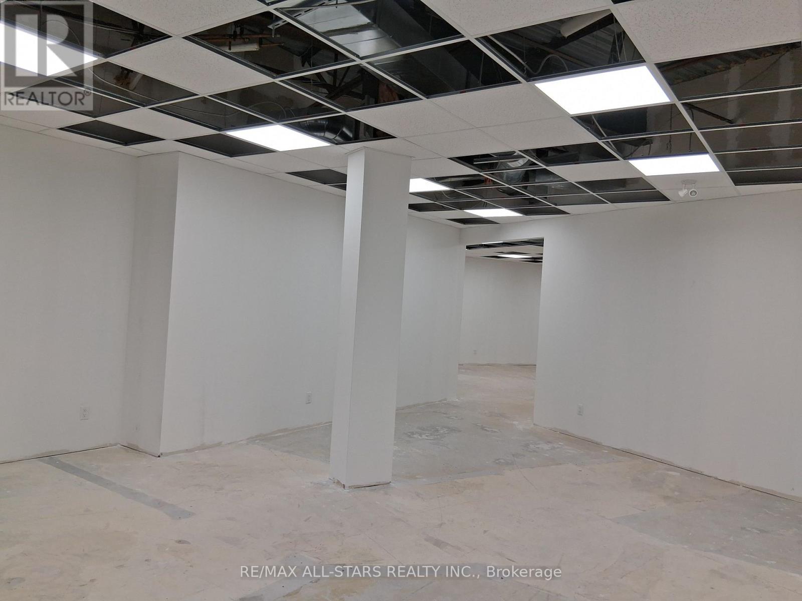 203 - 29 Toronto Street S Property Photo 4