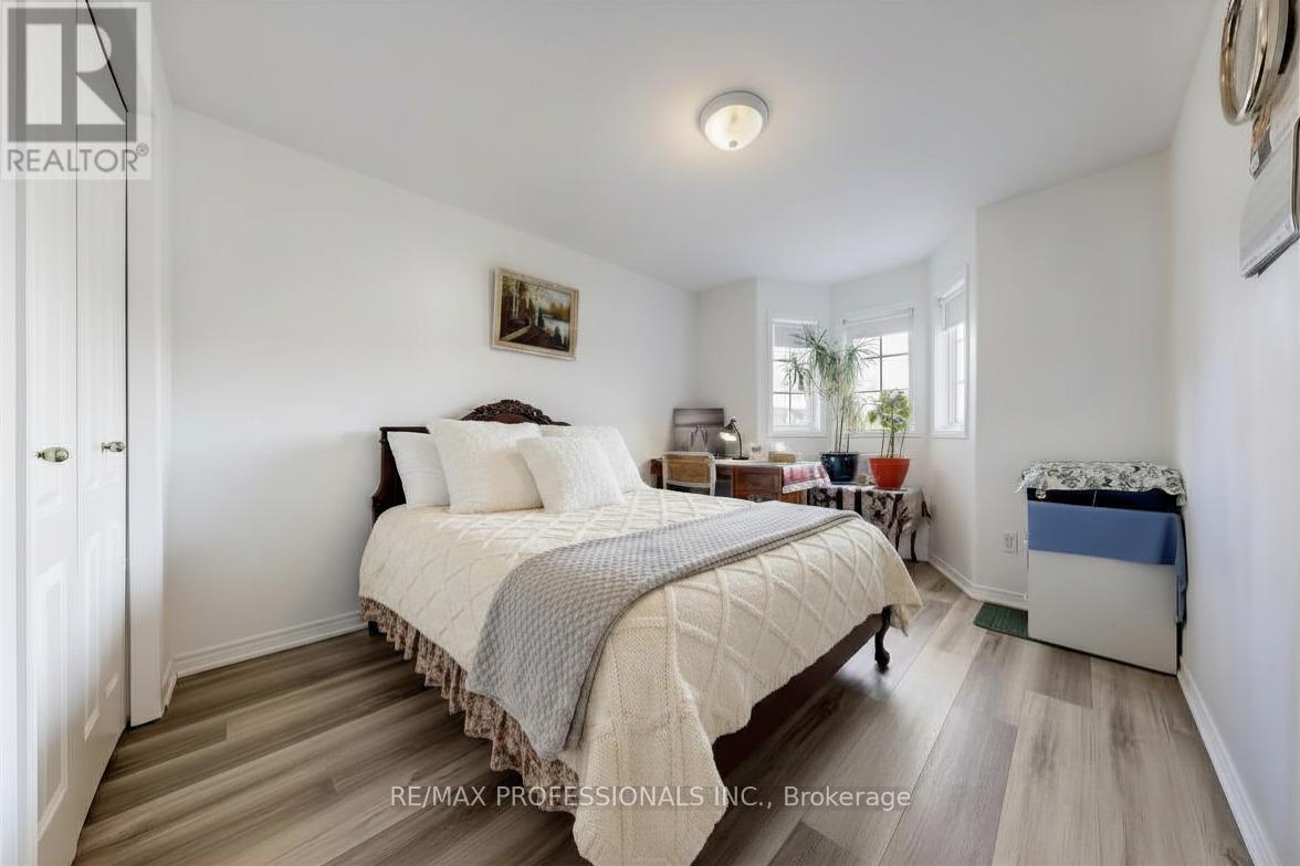 44 Shephard Avenue Property Photo 9
