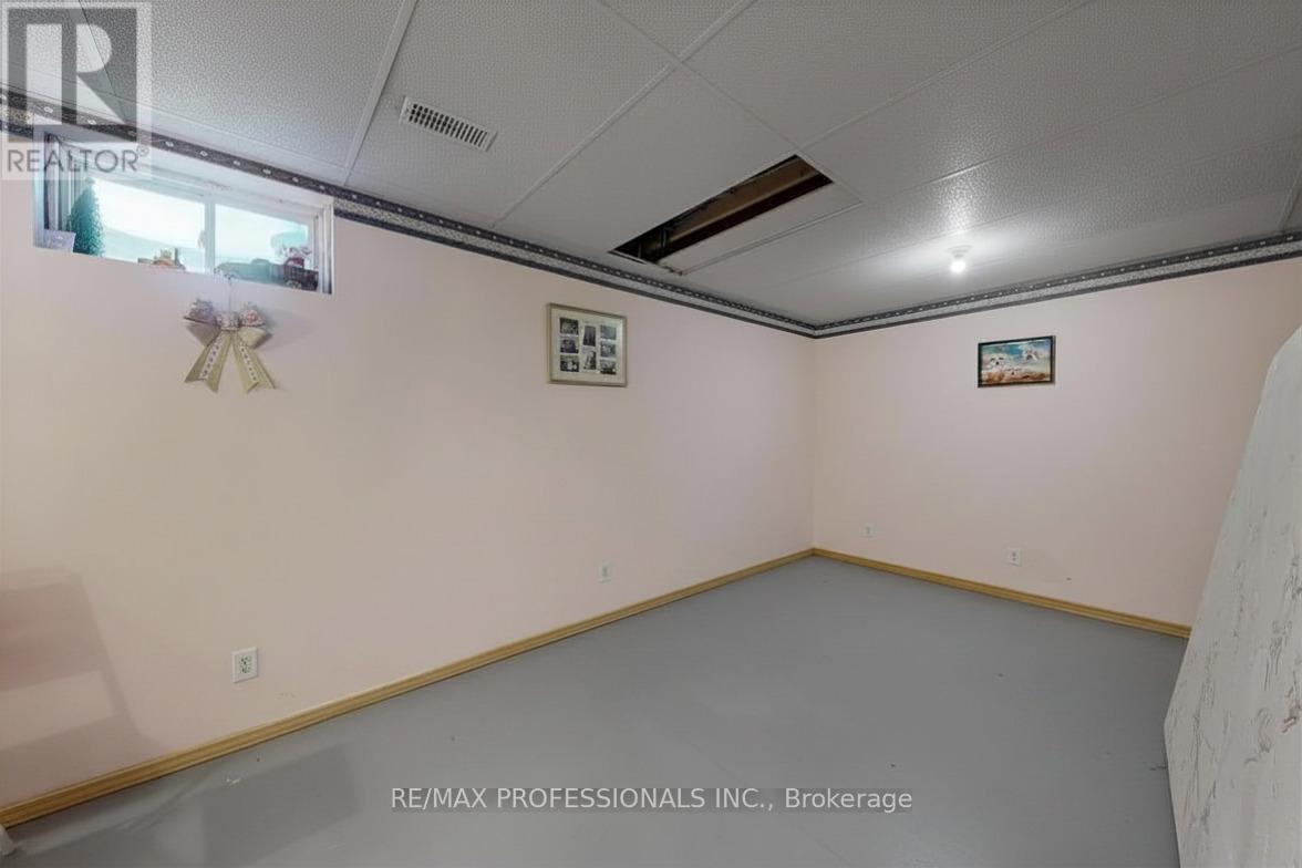 44 Shephard Avenue Property Photo 11