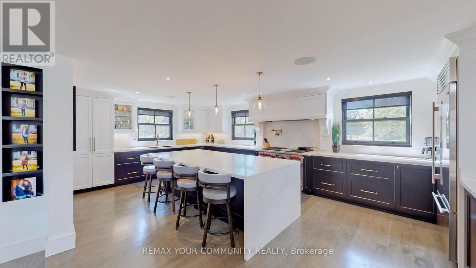557 Aintree Drive Property Photo 16