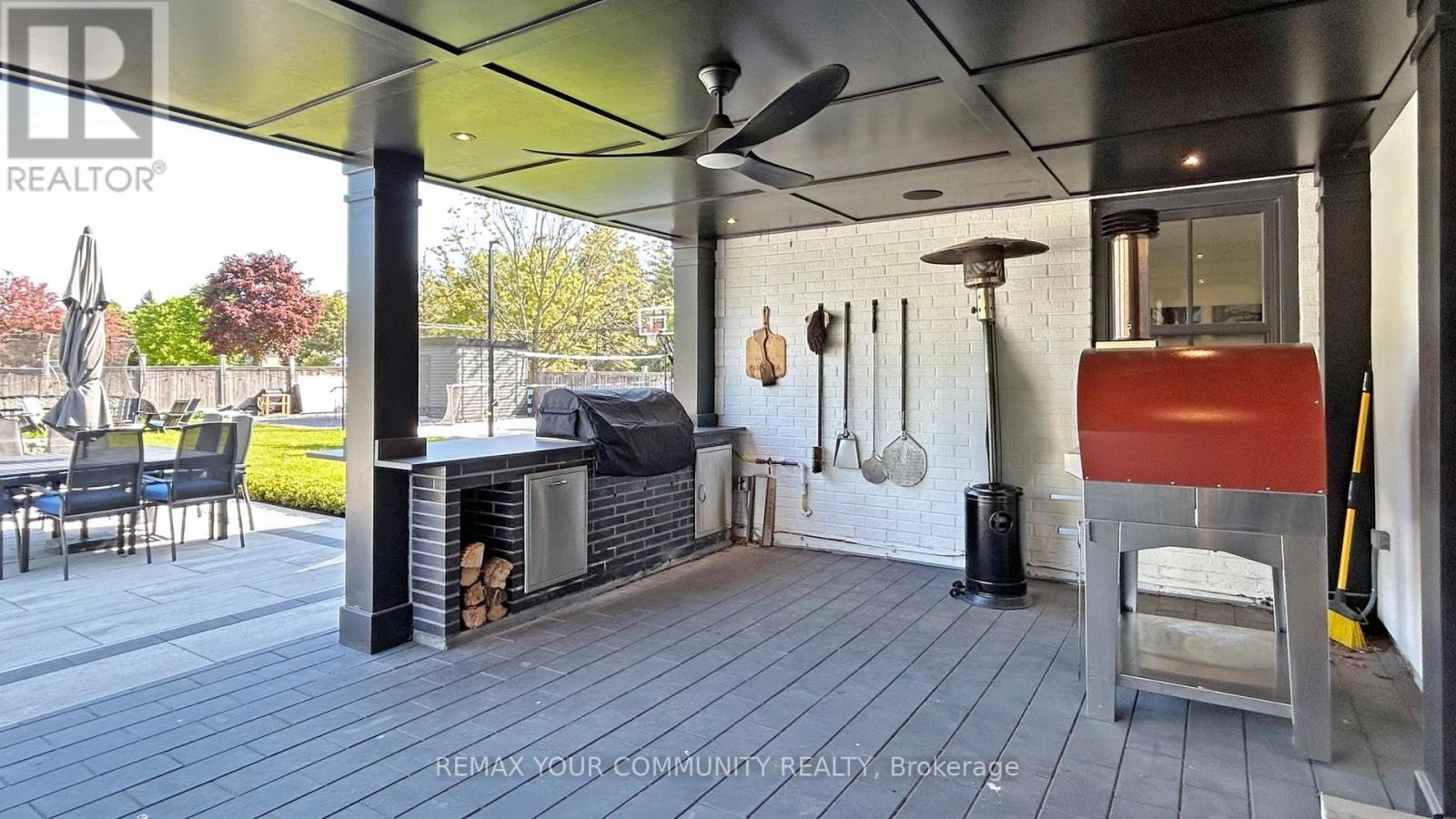 557 Aintree Drive Property Photo 24