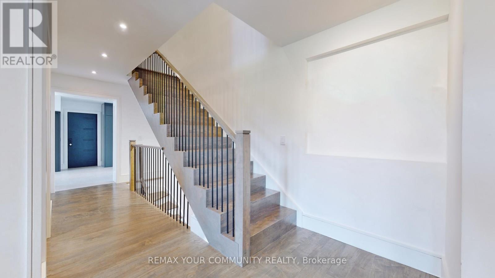 557 Aintree Drive Property Photo 25