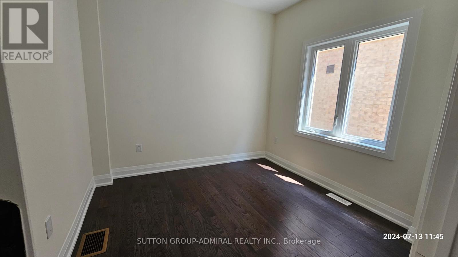 152 Hawkins Street Property Photo 10