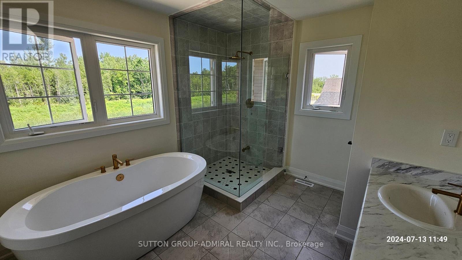 152 Hawkins Street Property Photo 15