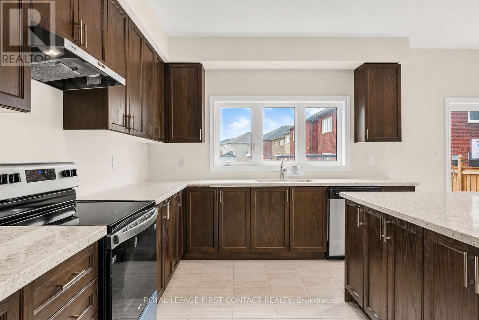 1080 Wickham Road Property Photo 12
