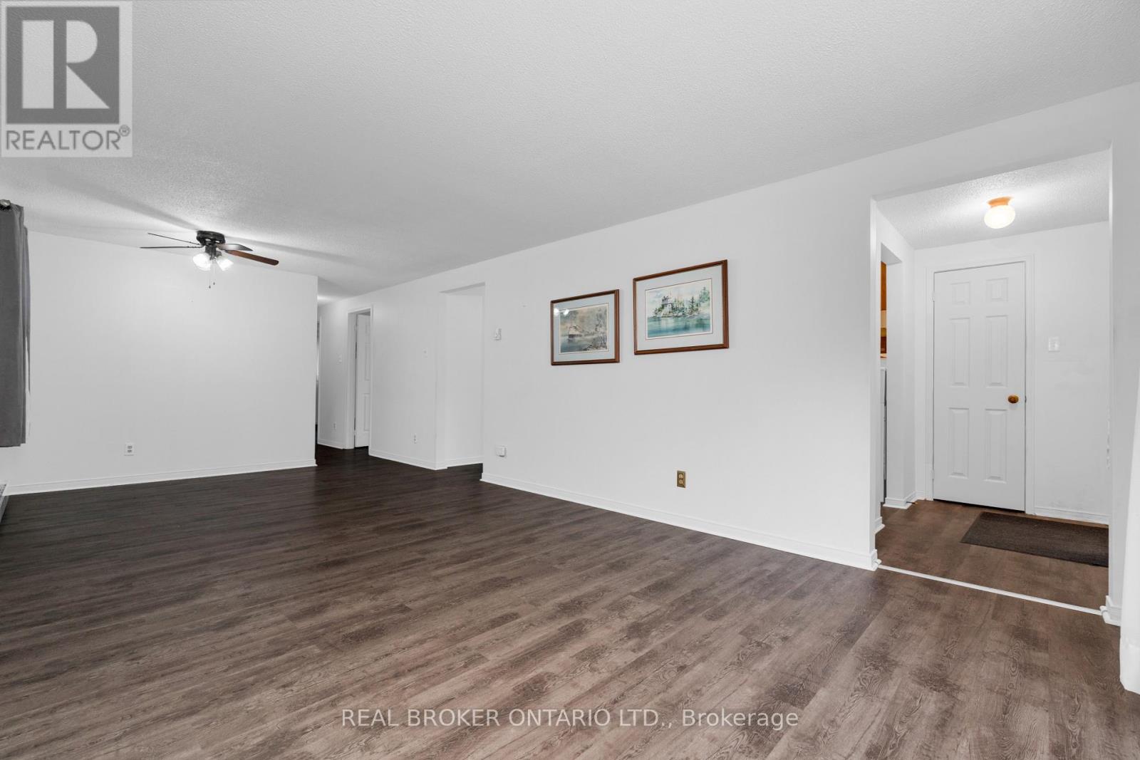 8 Maple Leaf Terrace Property Photo 17
