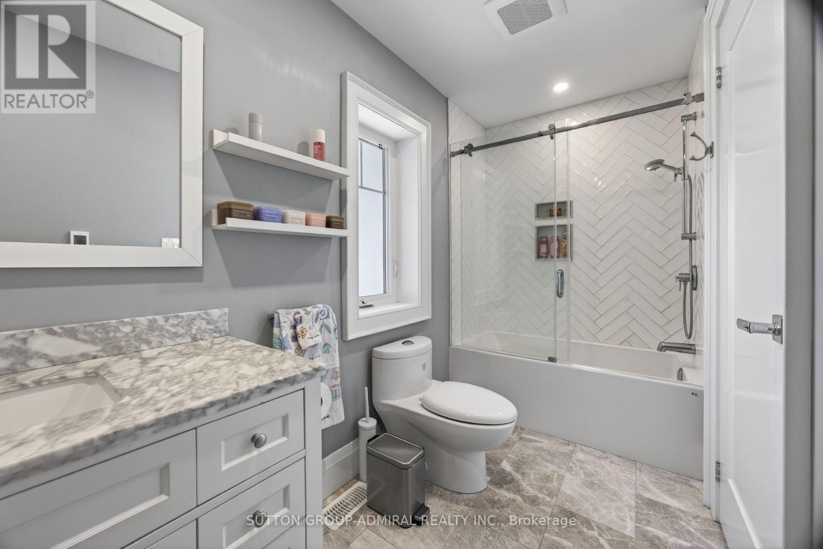 517 Aintree Drive Property Photo 29