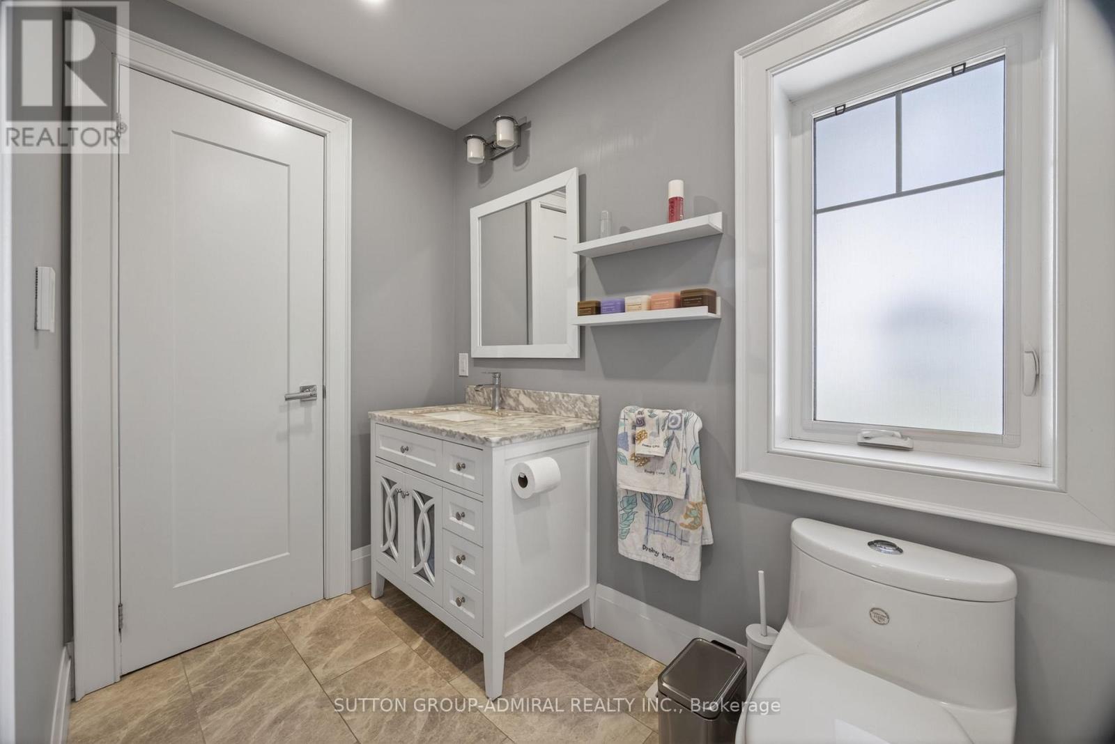 517 Aintree Drive Property Photo 30