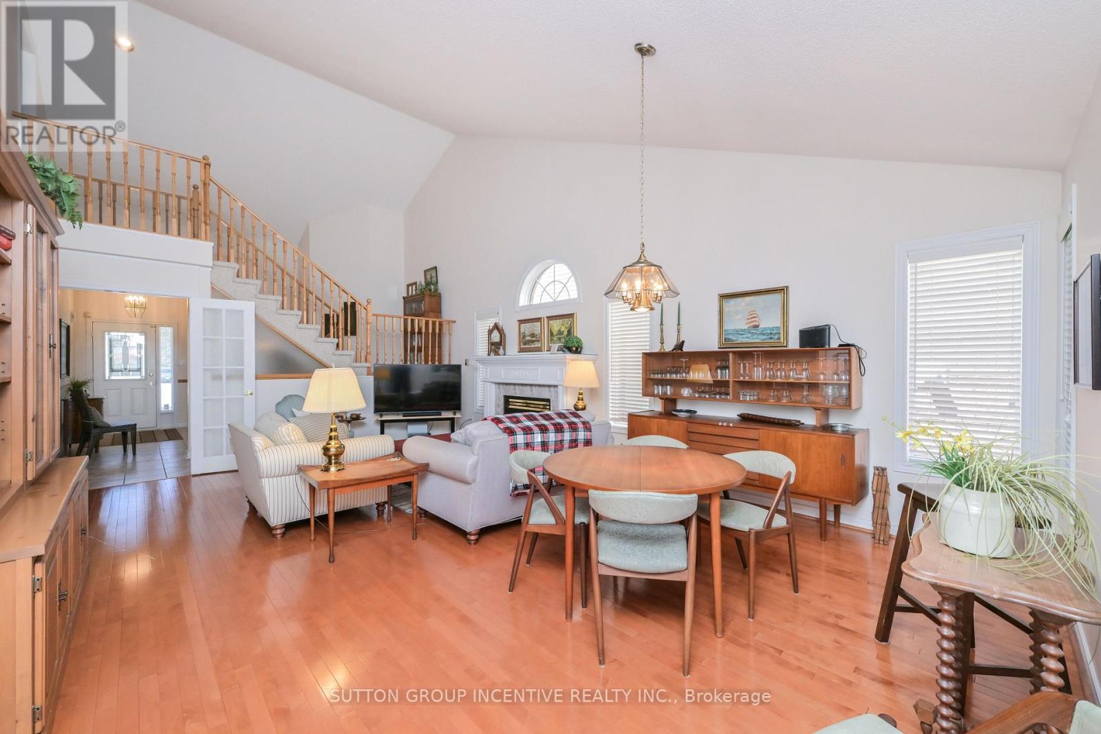 17 Sunset Boulevard Property Photo 7