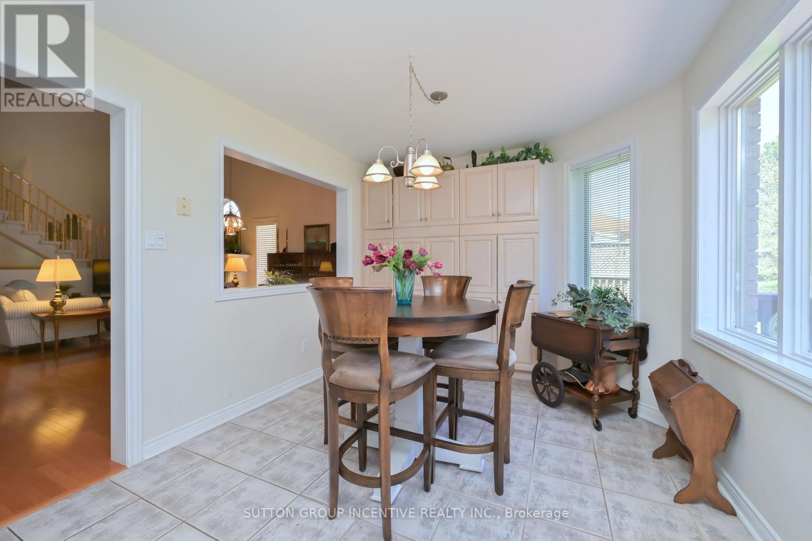 17 Sunset Boulevard Property Photo 9